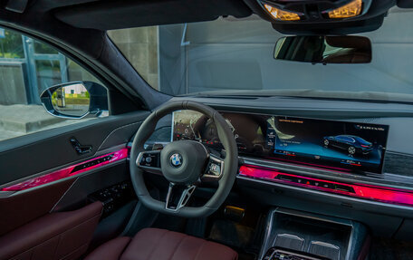 BMW 7 серия, 2024 год, 19 990 000 рублей, 26 фотография