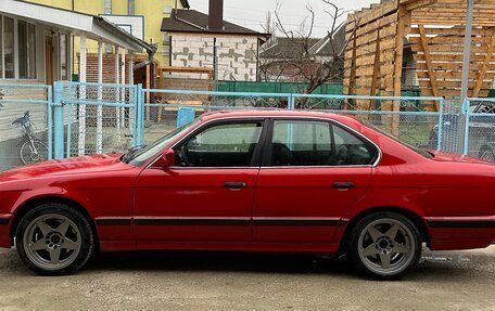 BMW 5 серия, 1988 год, 450 000 рублей, 1 фотография