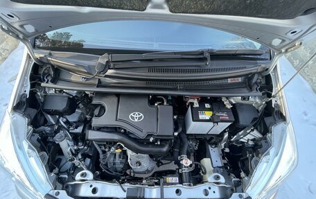 Toyota Vitz, 2018 год, 1 050 000 рублей, 8 фотография