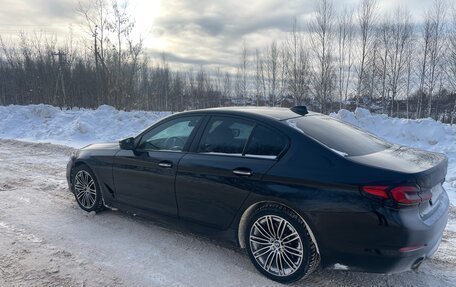 BMW 5 серия, 2017 год, 2 850 000 рублей, 3 фотография