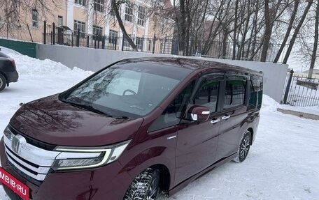 Honda Stepwgn IV, 2018 год, 2 800 000 рублей, 4 фотография