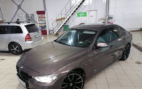 BMW 3 серия, 2013 год, 1 800 000 рублей, 13 фотография