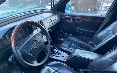 Mercedes-Benz C-Класс, 1995 год, 120 000 рублей, 2 фотография