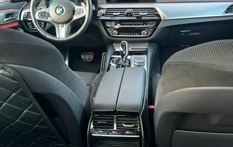 BMW 5 серия, 2018 год, 4 100 000 рублей, 25 фотография