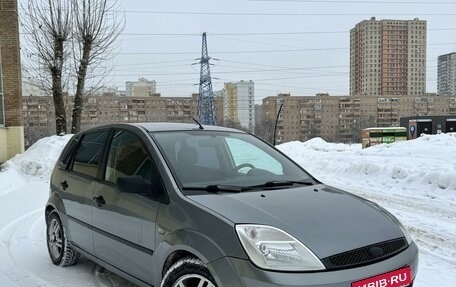 Ford Fiesta, 2002 год, 420 000 рублей, 1 фотография