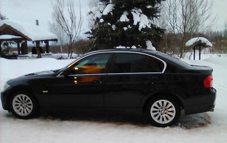 BMW 3 серия, 2009 год, 1 260 000 рублей, 2 фотография