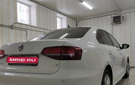 Volkswagen Jetta VI, 2016 год, 1 830 000 рублей, 4 фотография