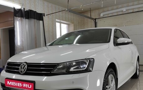 Volkswagen Jetta VI, 2016 год, 1 830 000 рублей, 2 фотография