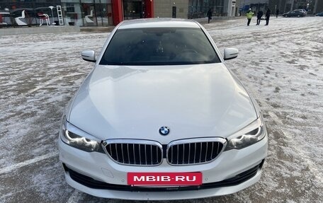 BMW 5 серия, 2018 год, 3 320 000 рублей, 2 фотография