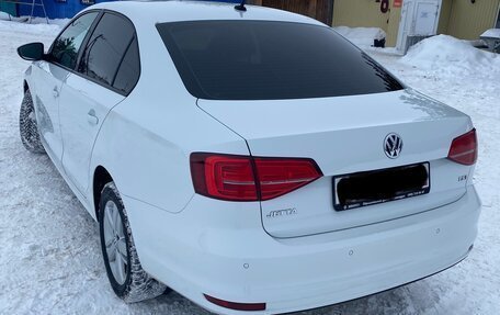Volkswagen Jetta VI, 2016 год, 1 370 000 рублей, 4 фотография