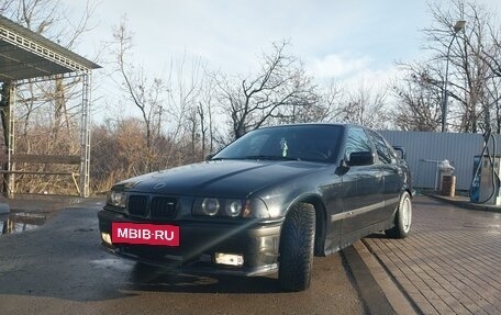 BMW 3 серия, 1994 год, 780 000 рублей, 12 фотография