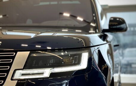 Land Rover Range Rover IV рестайлинг, 2022 год, 28 400 000 рублей, 2 фотография