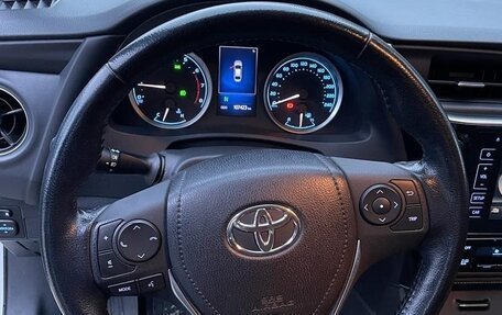 Toyota Corolla, 2018 год, 1 850 000 рублей, 4 фотография