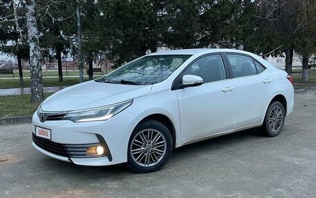Toyota Corolla, 2018 год, 1 850 000 рублей, 5 фотография