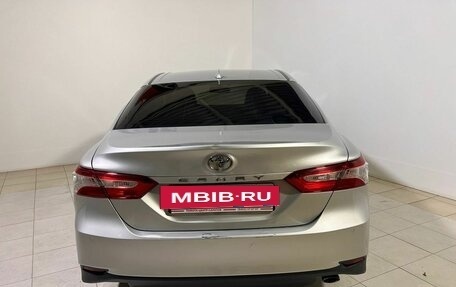 Toyota Camry, 2020 год, 2 650 000 рублей, 5 фотография