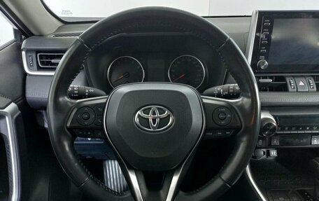 Toyota RAV4, 2019 год, 3 560 000 рублей, 22 фотография