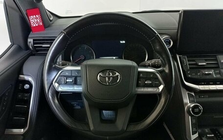 Toyota Land Cruiser, 2021 год, 10 850 000 рублей, 18 фотография