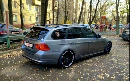 BMW 3 серия, 2009 год, 1 300 000 рублей, 3 фотография