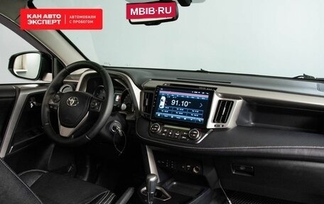 Toyota RAV4, 2017 год, 2 650 000 рублей, 7 фотография