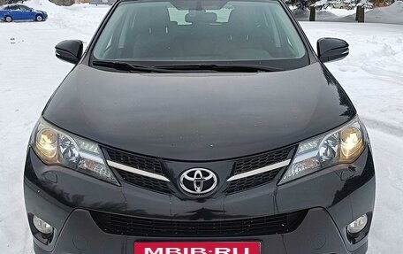 Toyota RAV4, 2012 год, 1 799 000 рублей, 2 фотография