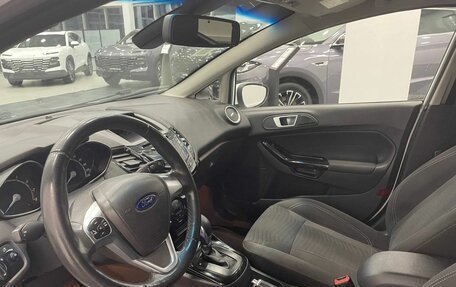 Ford Fiesta, 2015 год, 900 000 рублей, 10 фотография