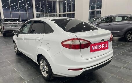 Ford Fiesta, 2015 год, 900 000 рублей, 8 фотография