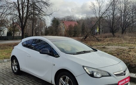Opel Astra J, 2013 год, 940 000 рублей, 2 фотография