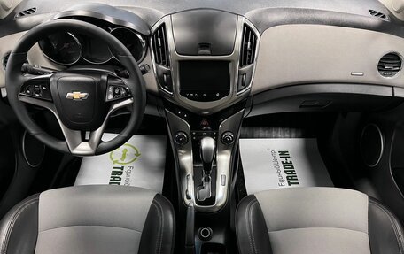 Chevrolet Cruze II, 2012 год, 945 000 рублей, 10 фотография