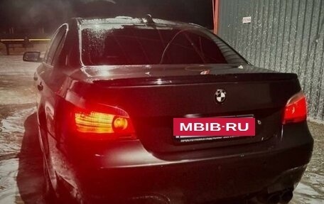 BMW 5 серия, 2003 год, 1 300 000 рублей, 9 фотография