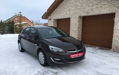 Opel Astra J, 2014 год, 1 168 000 рублей, 11 фотография