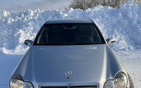 Mercedes-Benz C-Класс, 2005 год, 760 000 рублей, 10 фотография