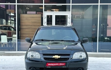 Chevrolet Niva I рестайлинг, 2018 год, 850 000 рублей, 3 фотография