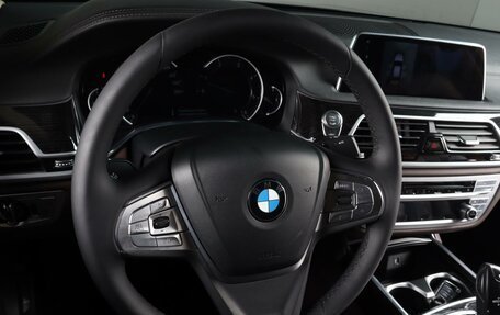 BMW 7 серия, 2017 год, 4 199 000 рублей, 19 фотография