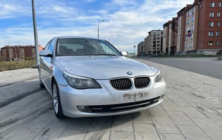 BMW 5 серия, 2008 год, 930 000 рублей, 1 фотография