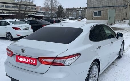 Toyota Camry, 2018 год, 3 000 000 рублей, 11 фотография