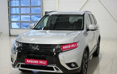 Mitsubishi Outlander III рестайлинг 3, 2022 год, 3 350 000 рублей, 1 фотография