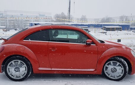 Volkswagen Beetle, 2018 год, 2 600 000 рублей, 3 фотография
