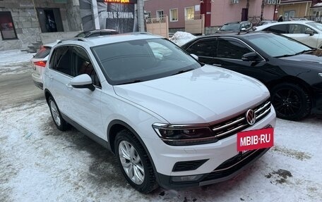 Volkswagen Tiguan II, 2018 год, 3 000 000 рублей, 2 фотография