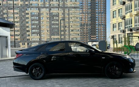 Hyundai Elantra, 2021 год, 1 850 000 рублей, 4 фотография