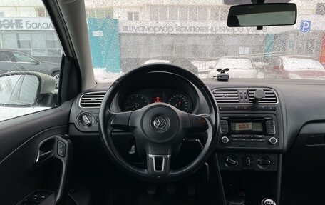 Volkswagen Polo VI (EU Market), 2012 год, 810 000 рублей, 26 фотография