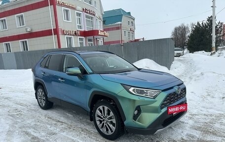 Toyota RAV4, 2021 год, 4 100 000 рублей, 3 фотография