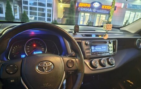 Toyota RAV4, 2014 год, 2 450 000 рублей, 4 фотография