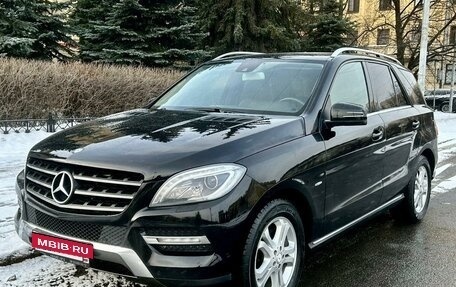 Mercedes-Benz M-Класс, 2012 год, 2 100 000 рублей, 4 фотография