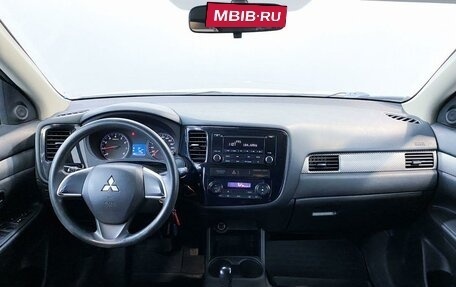Mitsubishi Outlander III рестайлинг 3, 2012 год, 1 250 900 рублей, 7 фотография