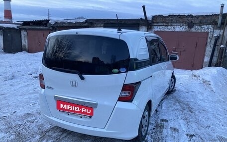 Honda Freed I, 2013 год, 1 310 000 рублей, 5 фотография