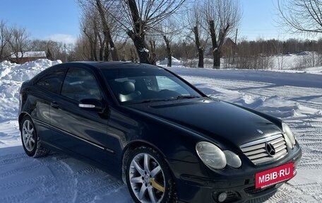 Mercedes-Benz C-Класс, 2004 год, 455 000 рублей, 3 фотография