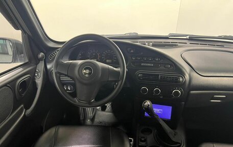 Chevrolet Niva I рестайлинг, 2017 год, 790 000 рублей, 11 фотография