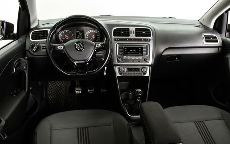 Volkswagen Polo VI (EU Market), 2016 год, 1 169 000 рублей, 6 фотография