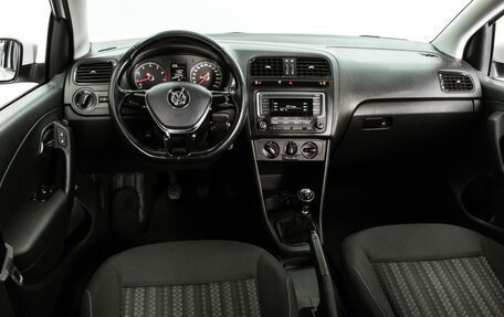 Volkswagen Polo VI (EU Market), 2017 год, 1 179 000 рублей, 6 фотография