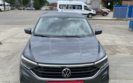 Volkswagen Polo VI (EU Market), 2021 год, 1 900 000 рублей, 2 фотография